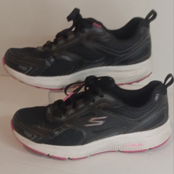 Skechers Go Run Consistent Women's 6.5 SN 128075 Color: BKPK Great Condition - Picture 1 of 6